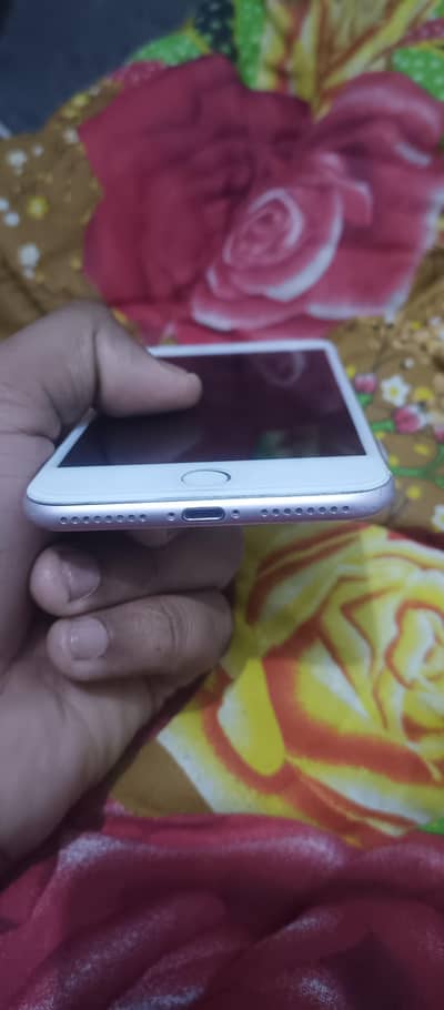 i phone 7 plus non pta ha  128 gb