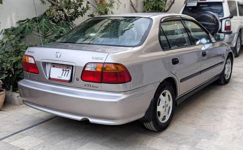 Honda Civic EK Vti oriel Auto