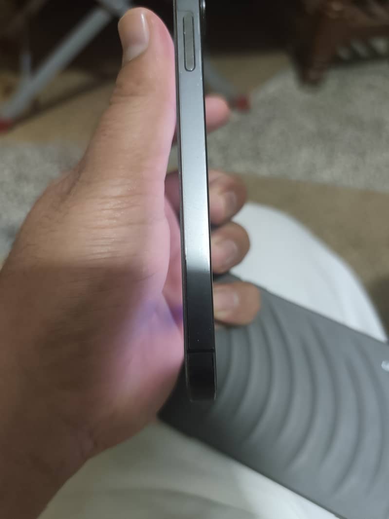 Apple iPhone 12 pro 2