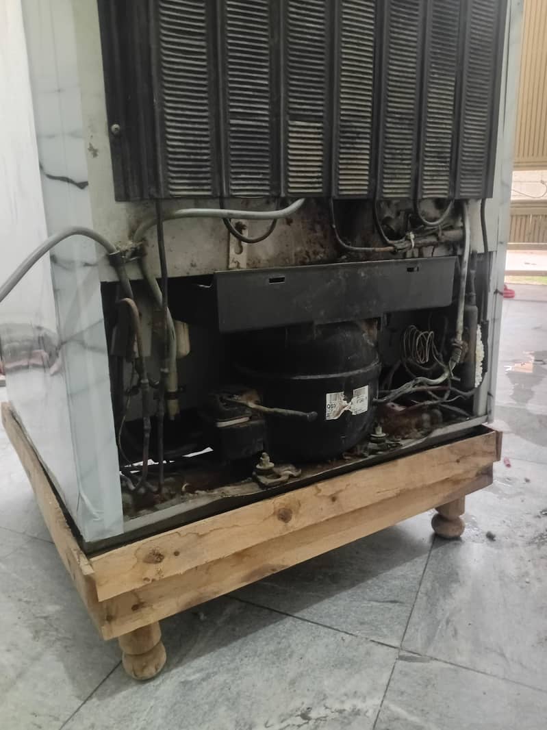 DAWLANCE REFRIGRATOR 3