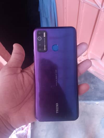 tecno camon 15 4/64 onli kit glass crack  vedio mil jai gi