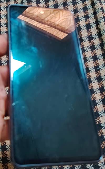 Mobile 9 of 10 battery health 100% okay no repair no open one hand use