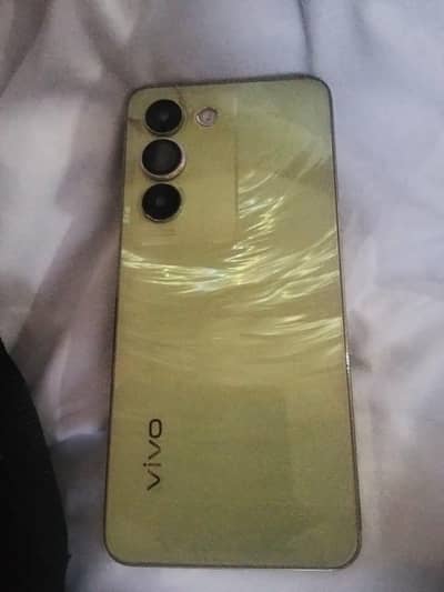 vivo y100