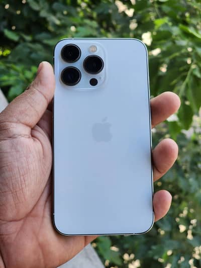 iPhone 13 pro 10/10 condition