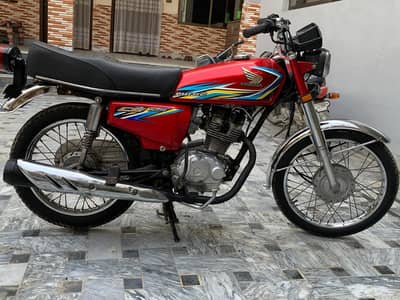 HONDA 125 CG model 2018 WhatsApp 03 48 0 88 45 38