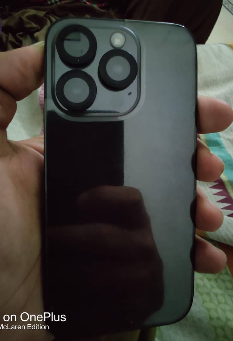 iPhone 14 pro 1