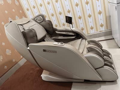 JC Buckman ReviveUs 3D Massage Chair – 10/10 Condition | Full Body