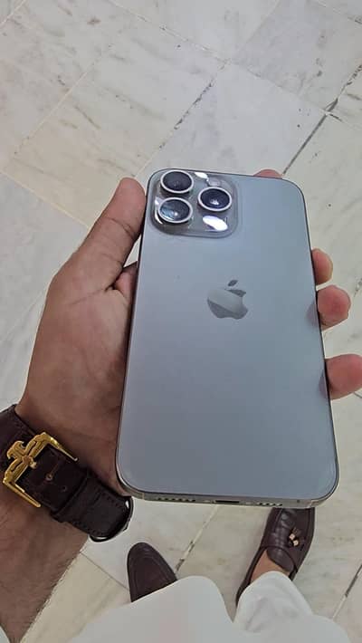 15 pro max 256 GB / 87 l battery health