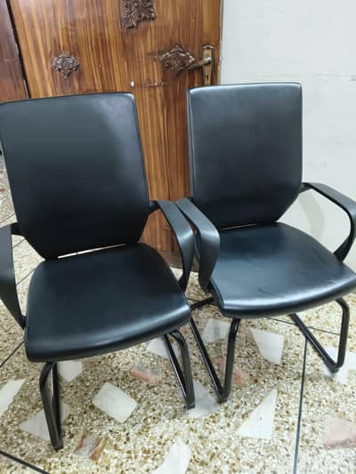 2 chairs for sale Good condition Not used