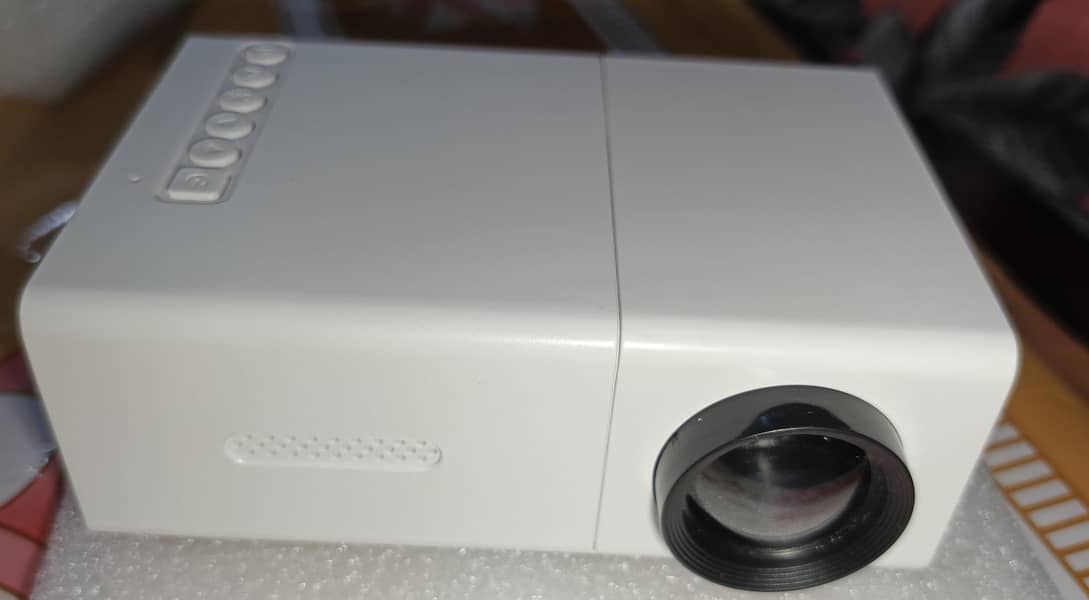 Mini LED Projector 0