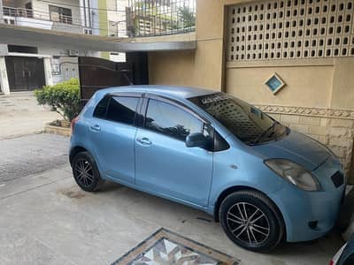 Toyota vitz 2006 reg 2011  push start intelligent package near 5 star