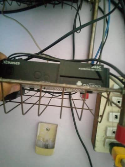 Xcruiser 515 HDR Full 4k andriod dish reciever