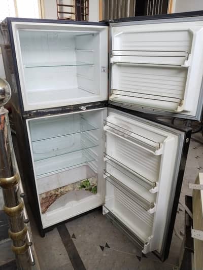 Dawlance Fridge for Sale – Good Condition