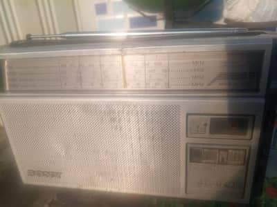 Radio Sony 4 bands