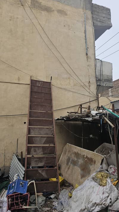 ladder very strong 105 kg weight