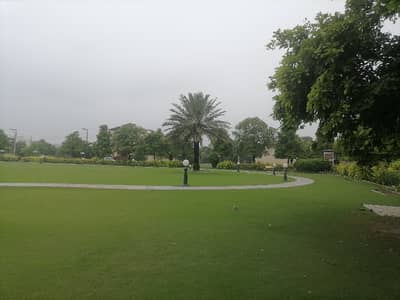 10 Marla Residential Plot For Grabs In Wapda City