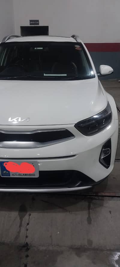 Kia stonic. 2022 ex+