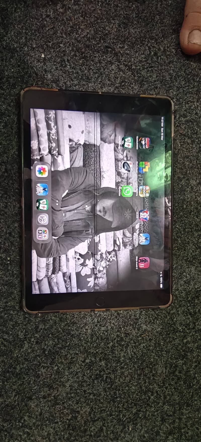 Ipade 9 generation 1