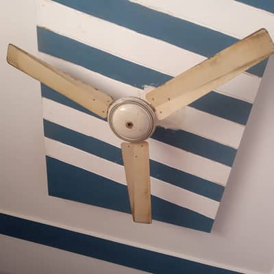ceiling fan working good excellent condition