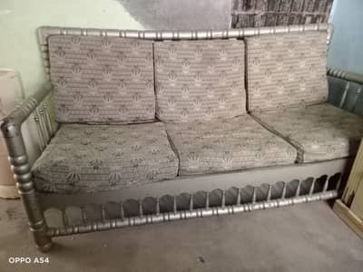 5 seater Sofa for sale