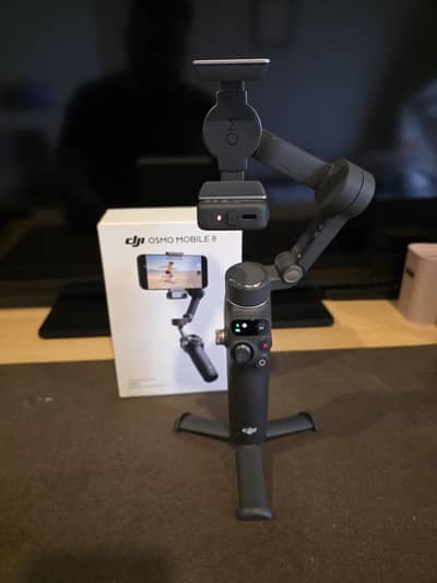 DJI Osmo Mobile 8