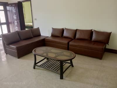 8 seats ( 3+2+2+1 seats) sofa set for Sale.