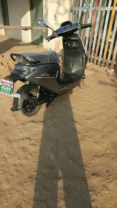 Evee s1 Electric Scooty 2000watt