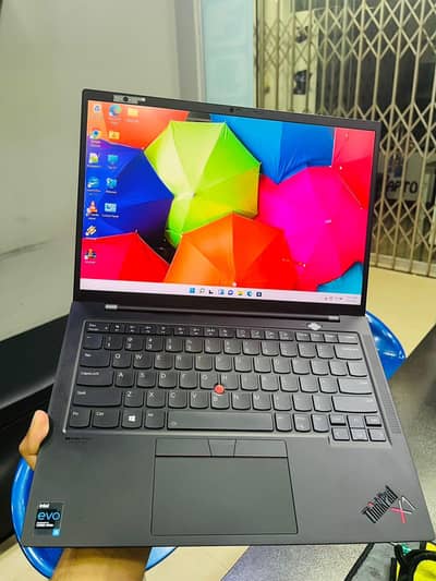 Lenovo ThinkPad X1 Carbon Gen 9 Core i5 11th Gen | 8GB RAM | 256GB SSD