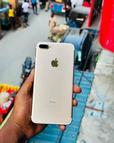 iphone 7 plus 128 GB my WhatsApp number 0325-022-6756