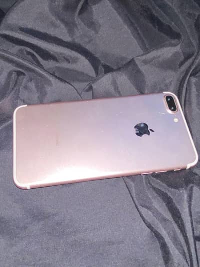 iphone 7 plus 128 GB my WhatsApp number 0325-022-6756