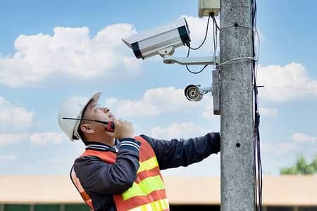working complain about CCTV cameras technician