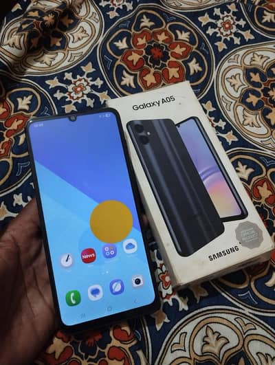 Samsung a05 4/128