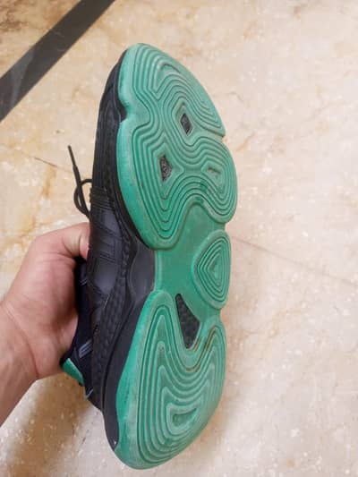 Men’s Triple Black Athletic Sneakers | Fashion Edition