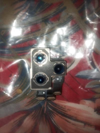 i phone 11 pro back camera