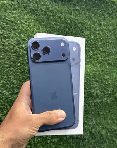 iPhone 17 Pro Max 256GB Deep Blue