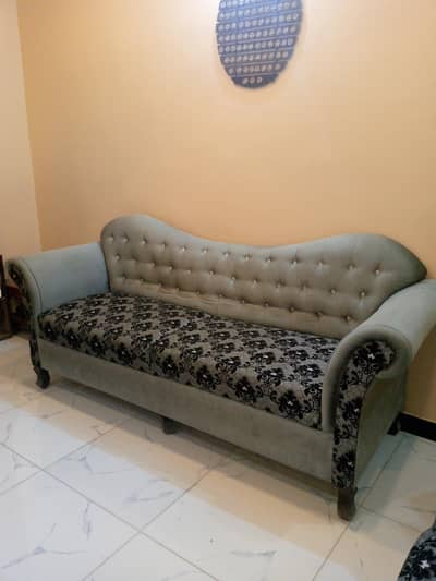 sale my home use sofa set only 8 month old