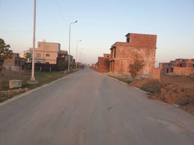 5 Marla Plot, Best Location, Resonable Price