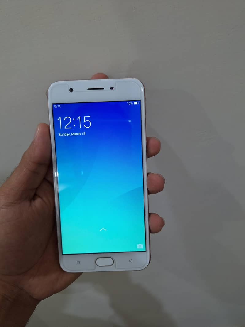 Oppo A57 0