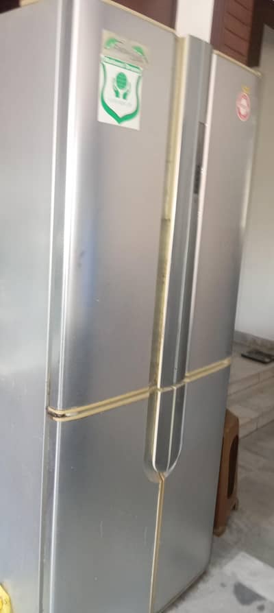 Kenwood refrigerator and freezer