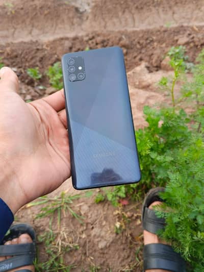 box in charge avilable