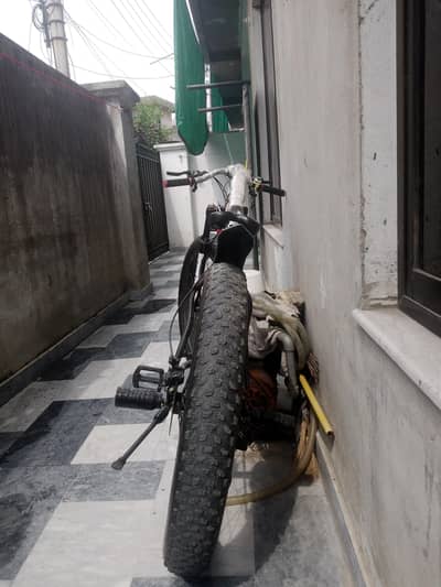 FAT tyer Bicycle
