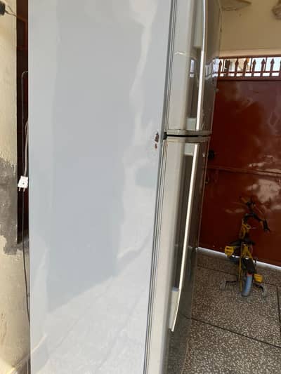 dawlance refrigerator