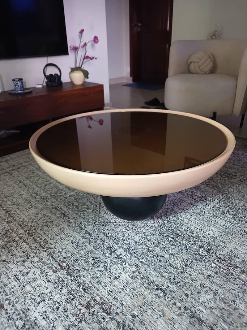 Circular Table 0