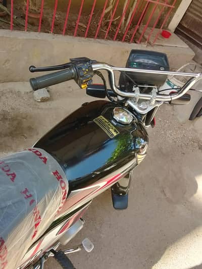 Honda CD 70 2025 WANT TO SELL URGENTLY