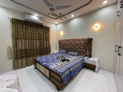 10marla Modern Design Facing Park House For Rent In Lake City