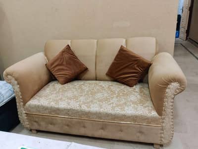 SOFA BEAUTIFUL AND LUXURY