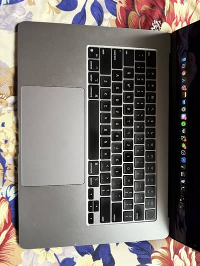 Macbook air m2 15” 8/256