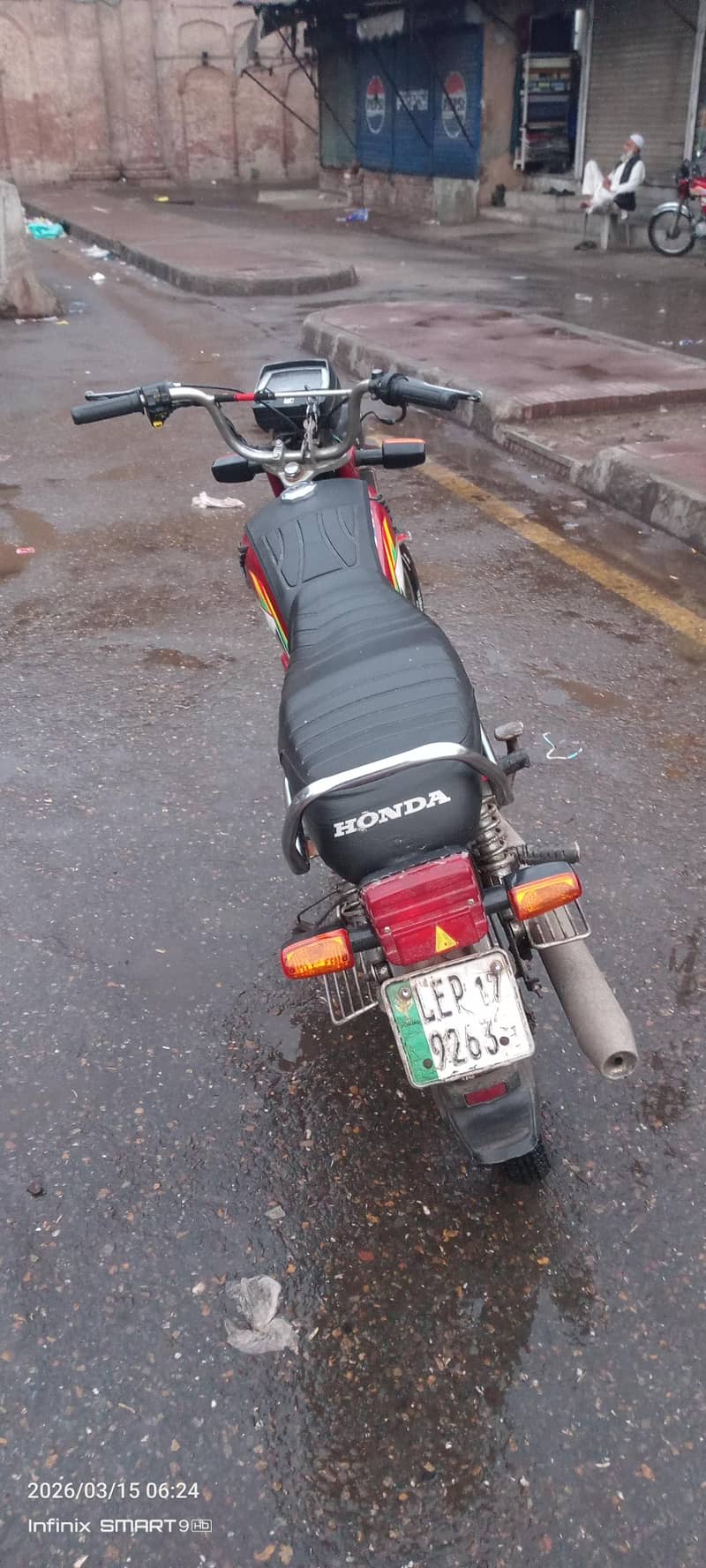 روڈ پرنس کاغذات مکمل نمبر پلیٹ اسل ہے انجن کا کوئی کام نہیں نیو بیٹری 1