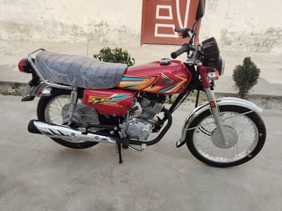 brand New zero meter Honda cg 125 available