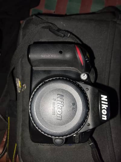 nikon D3200 with 2 lenses , bag & charger